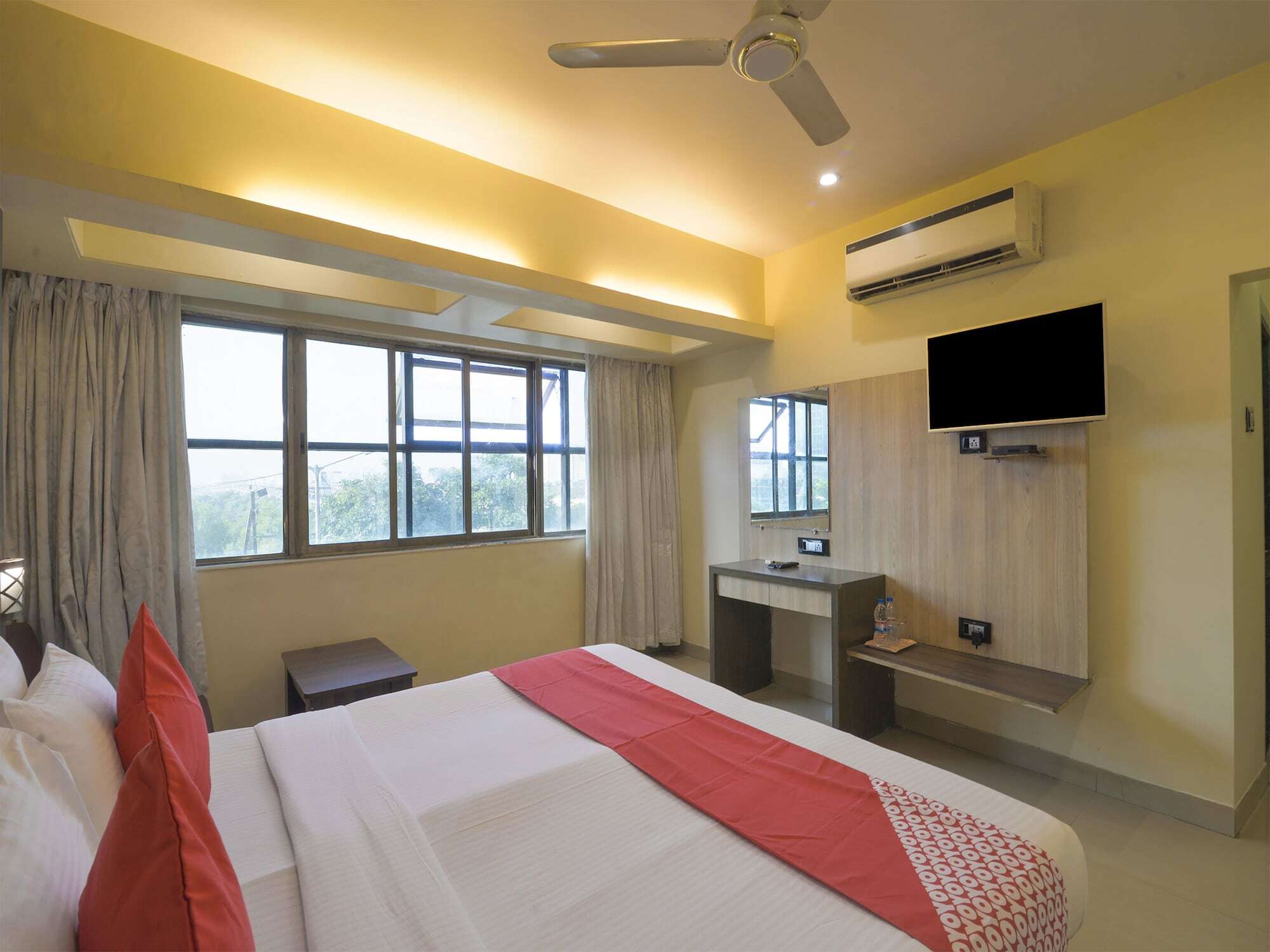 Oyo 3287 Hotel Mansarovar Navi Mumbai Exterior photo